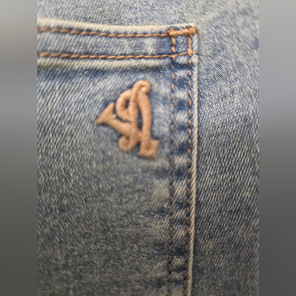 VIP Jeans Curvy Fit Collection Womens Juniors Size 13/31 - Picture 6 of 8
